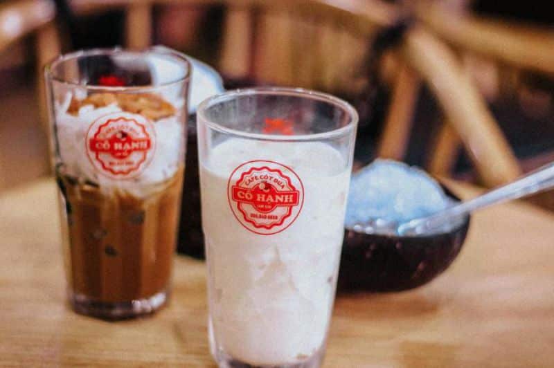 Quán ăn vặt Hải Phòng nhất định phải thử - Cà phê cốt dừa cô Hạnh