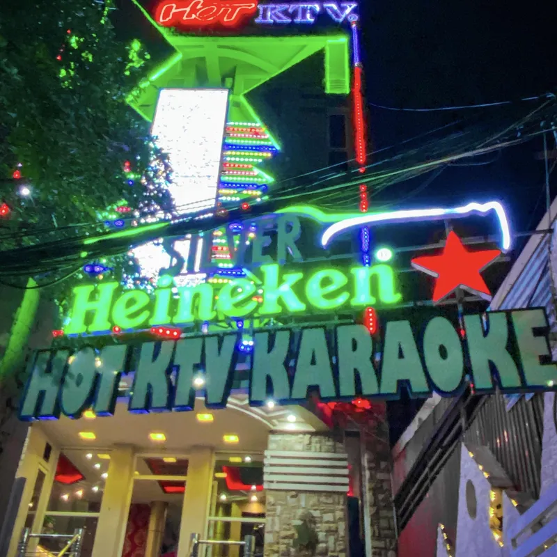 Hình ảnh bên ngoài KTV Nguyễn Văn Linh - top 8 quán karaoke Hải Phòng