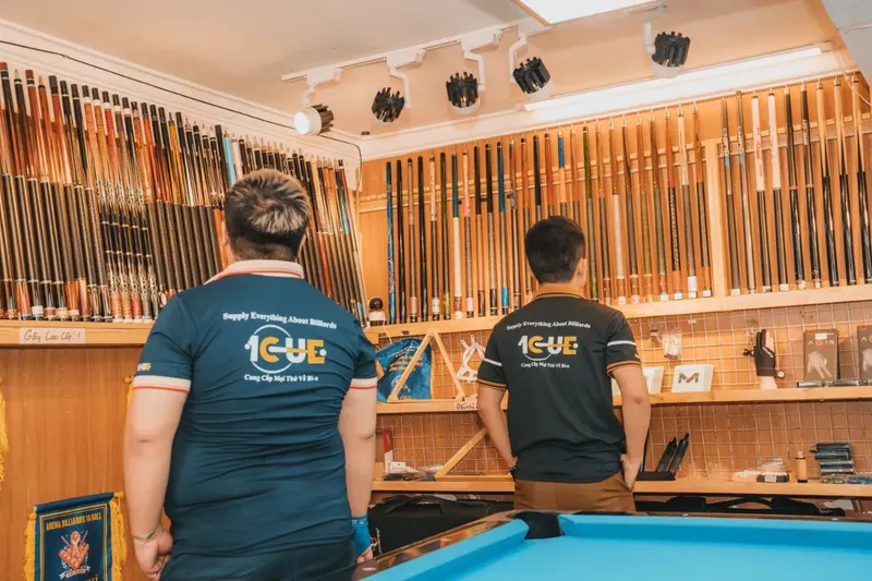 Lựa chọn được chiếc gậy ưng ý sẽ giúp cơ thủ thoải mái thể hiện kĩ năng